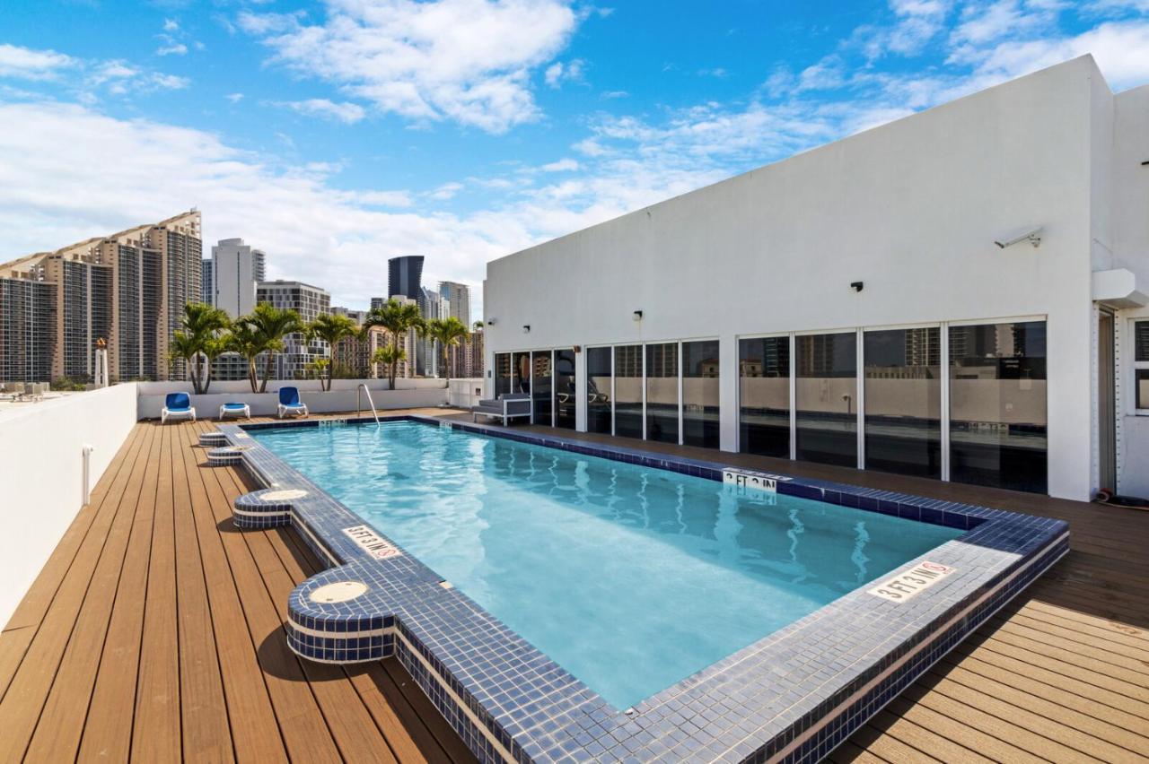 Roami At Sunny Isles Miami Beach Exterior foto